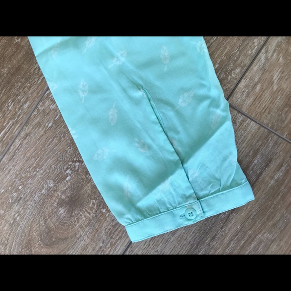 American Eagle Blouse size small - Picture 3 of 3